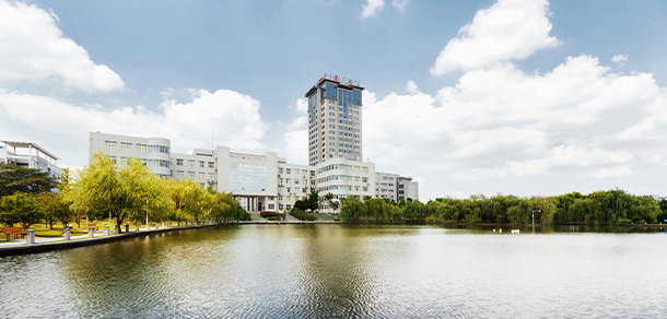 南京航空航天大学 - 最美大学