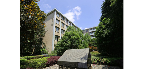 江西职业技术大学 - 最美大学