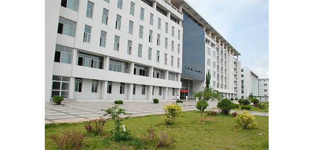 青岛工学院 - 最美大学