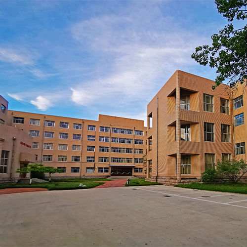 青岛农业大学海都学院 - 白驹过隙，只此青绿