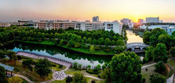 湖北经济学院