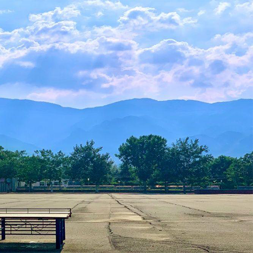 北京艺术传媒职业学院 - 经山历海 凭栏观潮