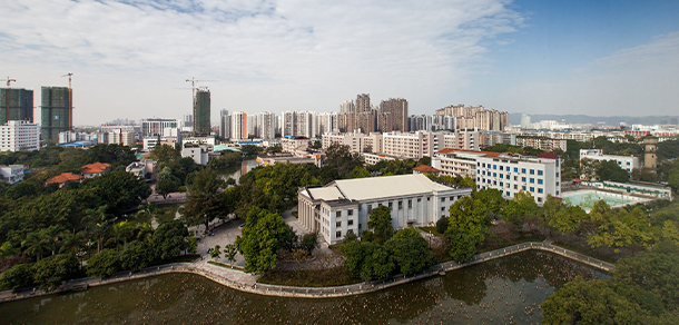 广西大学