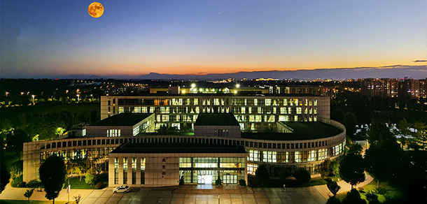 四川工商学院