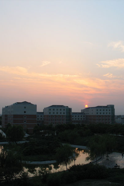 河北大学工商学院