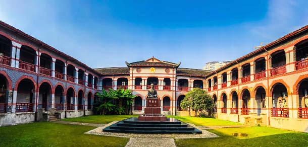 华东政法大学